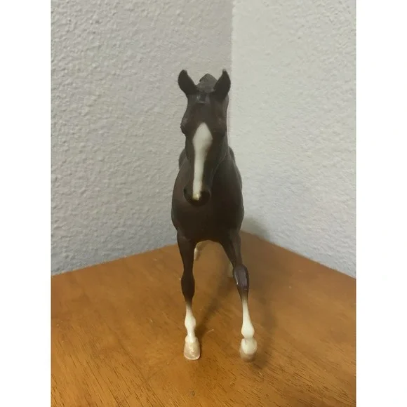 VTG Breyer Horse #465 Champion Dutch Warmblood Roemer 1990-93 Dark Chestnut - Picture 4 of 9